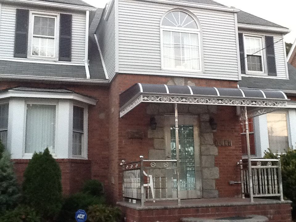 1st image of 1047 Gipson St