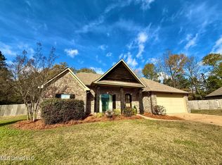 154 Beechwood Cir, Pearl, MS 39208