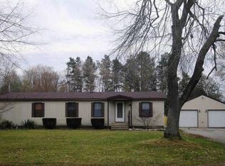 2720 Rogue River Rd NE, Belmont, MI 49306