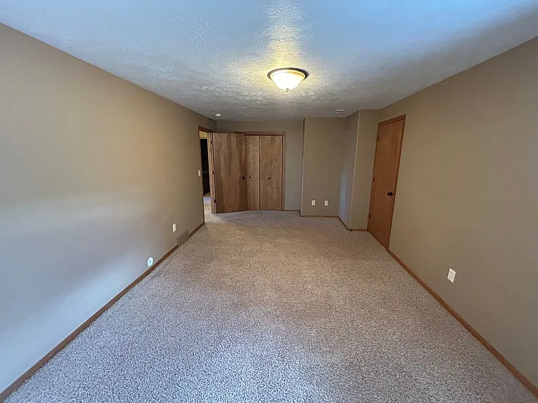 5706 W 58th St — Photo 21
