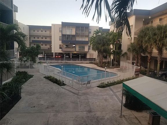 2nd image of 16750 NE 10th Ave APT 202