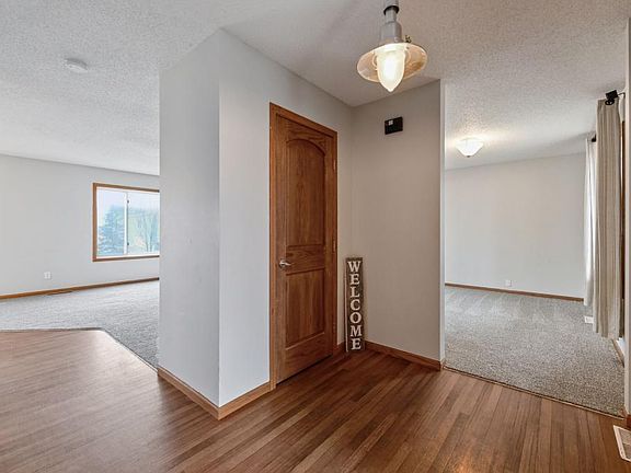 4th image of 6562 Oak Leaf Ct