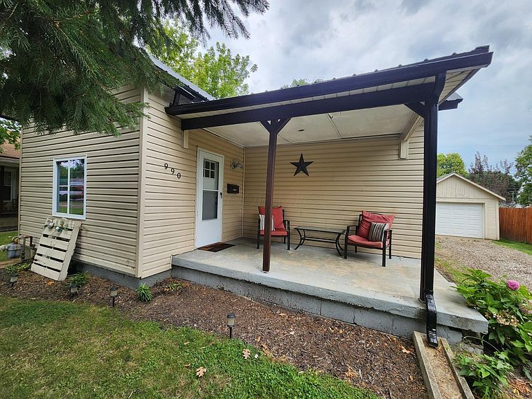 Listing photo 3