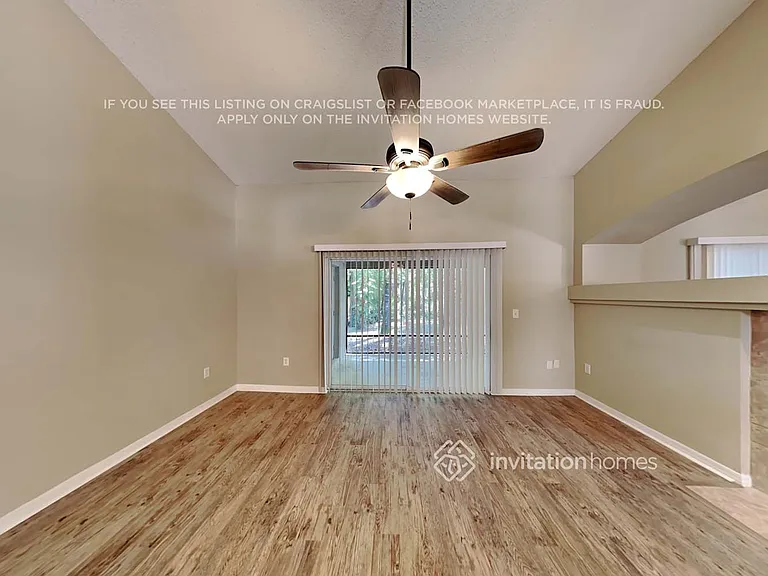 1402 Whispering Woods Way — Photo 5