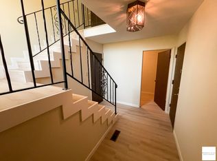 1610 Merritt Dr, Novato, CA 94949