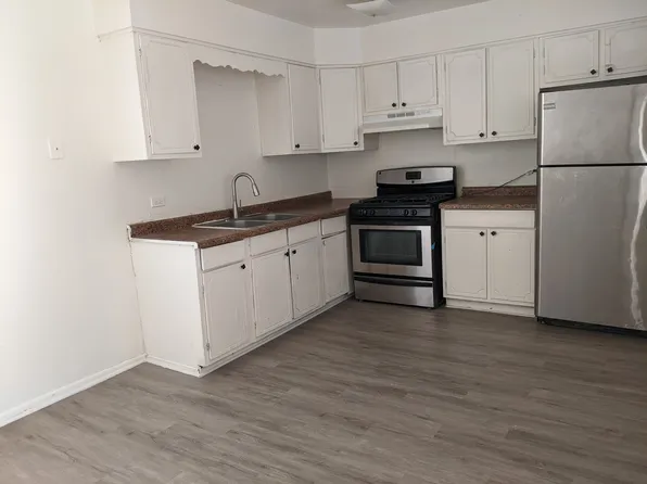 521 S Green Oaks Ct #7, Addison, IL 60101