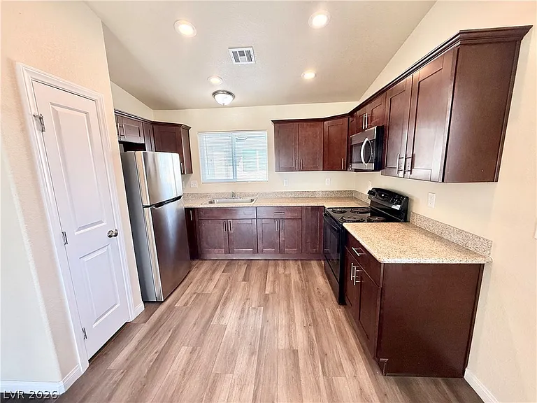 640 E Alabama St #3 — Photo 4