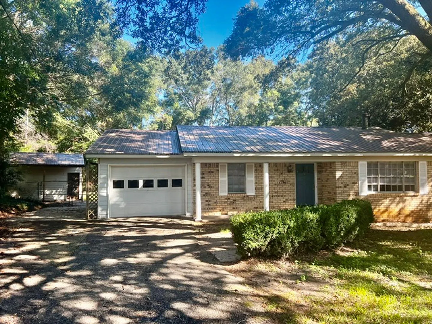 3/2 with garage in Grand Bay! — Photo 2