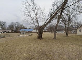 1529 W Missouri St, Buffalo, MO 65622