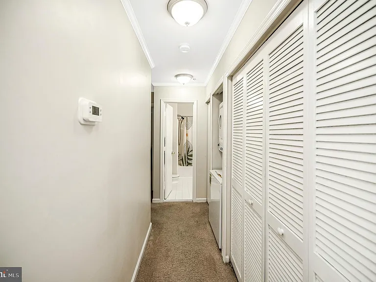 75 Fern Oak Cir #303 — Photo 23