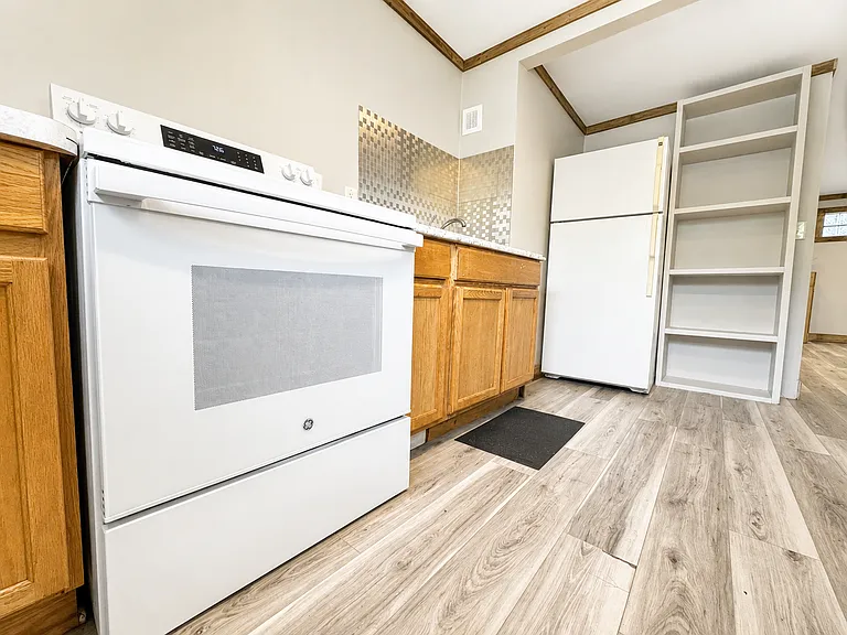 20743 Marie Ave — Photo 8