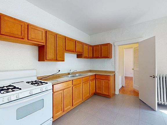 3rd image of 1515-1521 E 54th St #1519-4