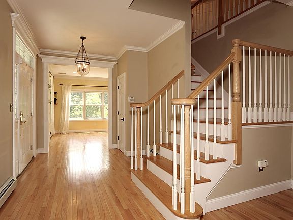 5th image of 9 Prospect Ave