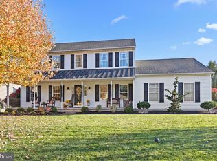 123 Kings Ct, Chalfont, PA 18914