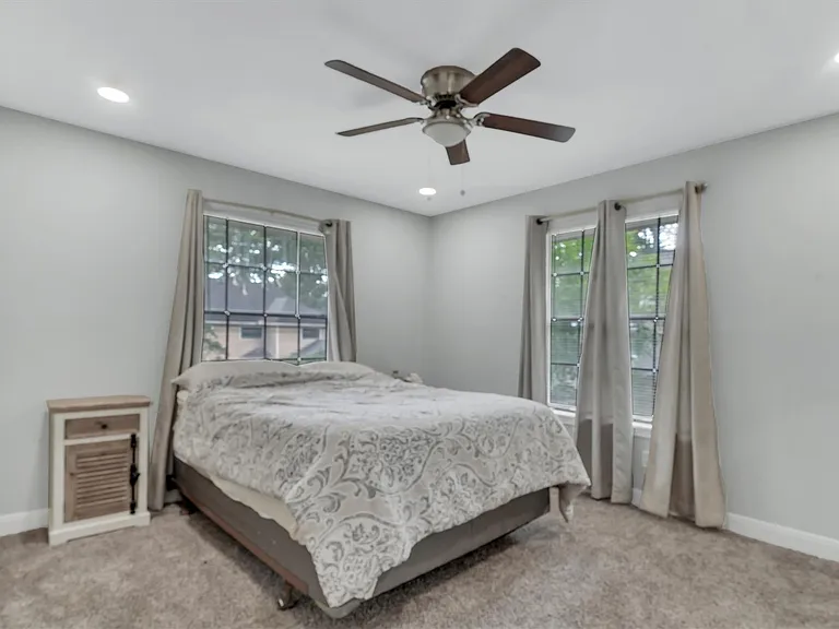 12407 Rosehill Ln — Photo 25