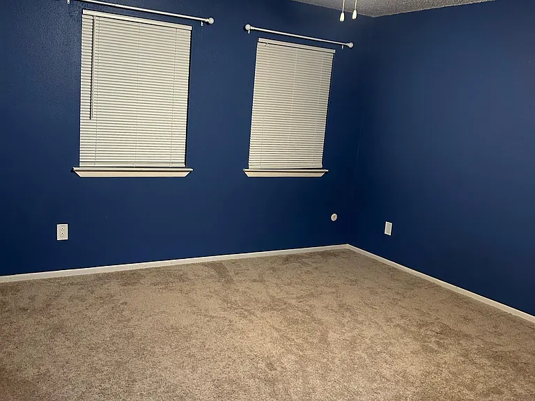 85 E Caldwood Dr #20 — Photo 9