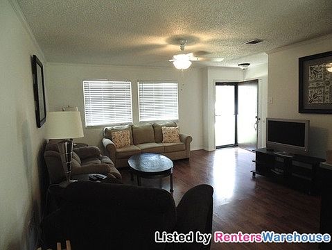 2nd image of 1206 Lawnmont Dr