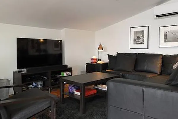 Rented by Compass | media 20