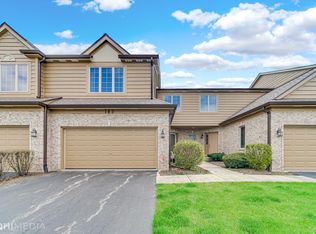 163 Santa Fe Ln, Willow Springs, IL 60480