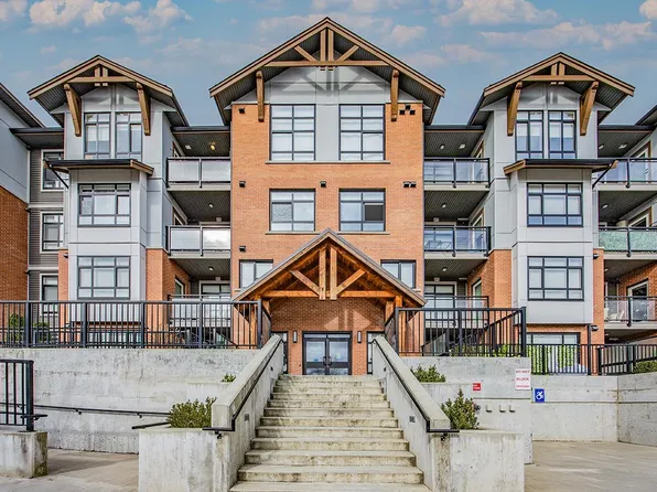 19945 Brydon Cres #318, Langley, BC V3A 4A3