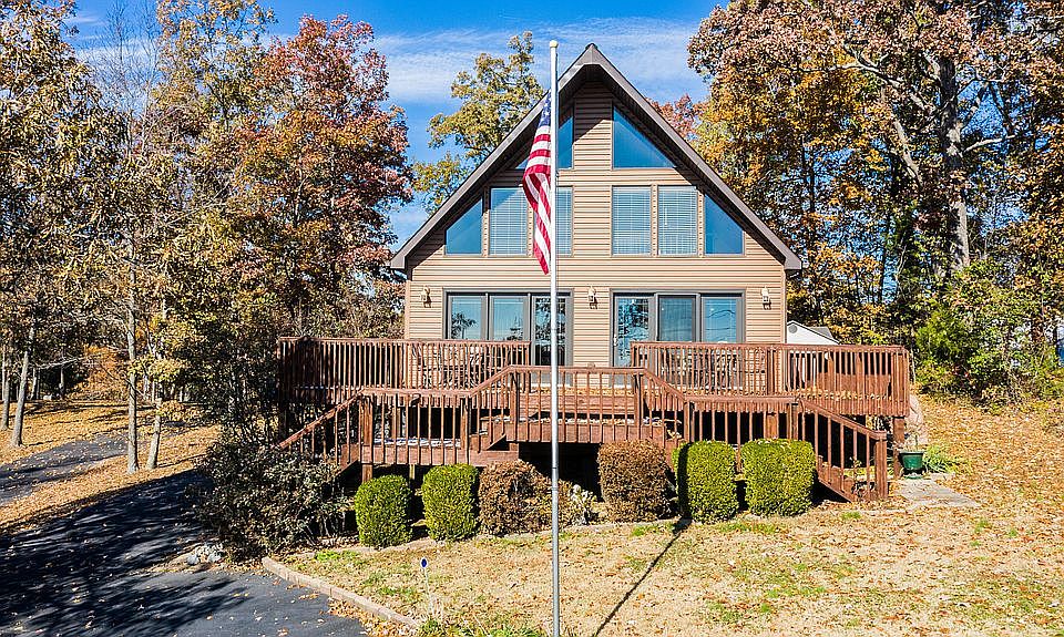 1st image of 275 Knottingham Dr