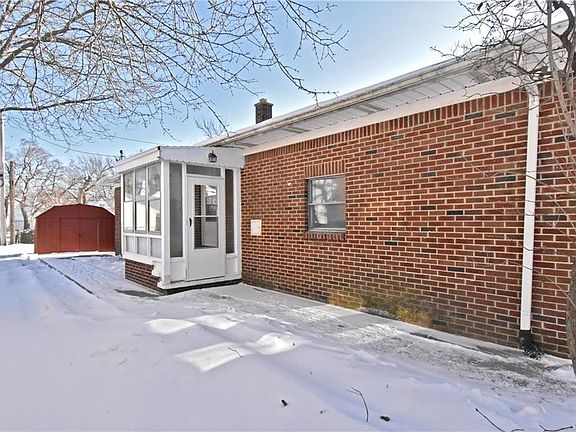 5th image of 1659 Colvin Blvd
