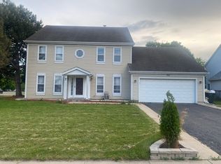 763 Cimarron Dr, Cary, IL 60013