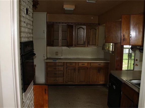 4th image of 6138 Glenhurst Dr