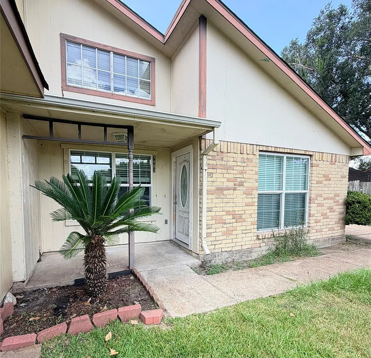2 bed, 2.0 bath, 1268 sqft, $1,450 — Photo 2
