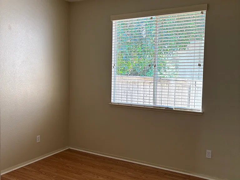 6789 Brook Falls Cir — Photo 8