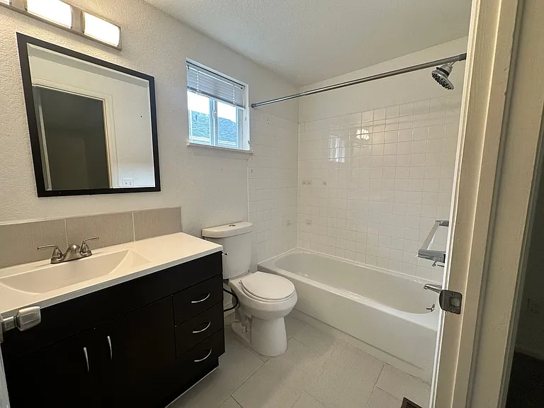 8024 Decatur St — Photo 10