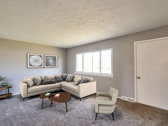 3rd image of 667 Oakwood Ave