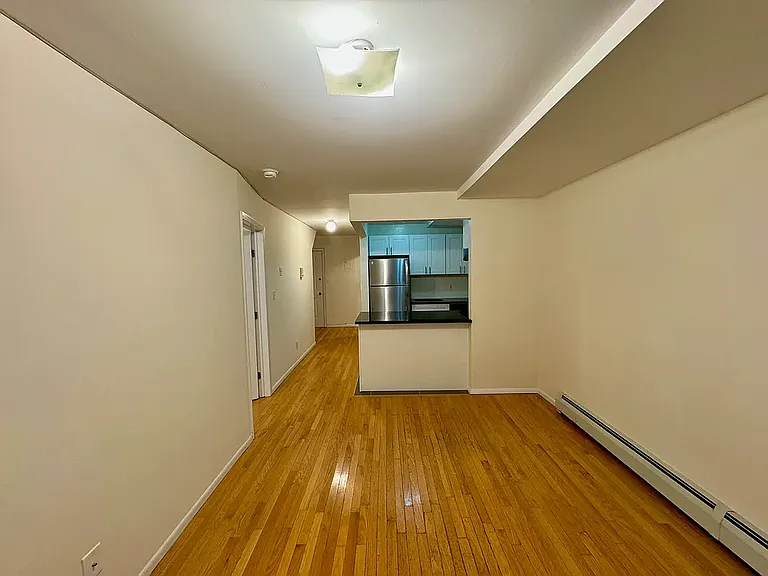 20-17 38th St #1F — Photo 5