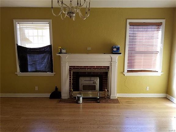 2nd image of 7215 Saint Andrews Pl