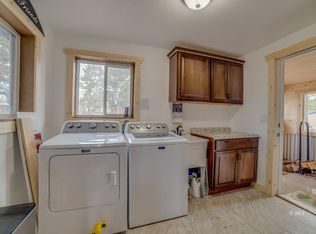 3819 County Road 271, Westcliffe, CO 81252