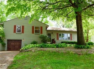 3425 N Lister Dr, Kansas City, MO 64117