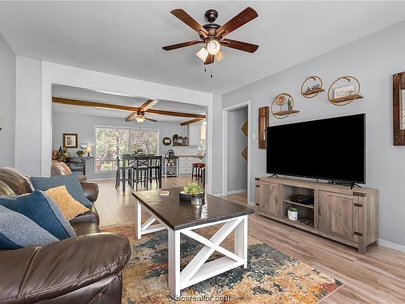 4th image of 2605 Wayside Dr