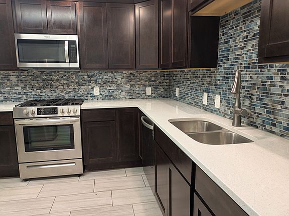 5th image of 200 Auburn Ave SE #1