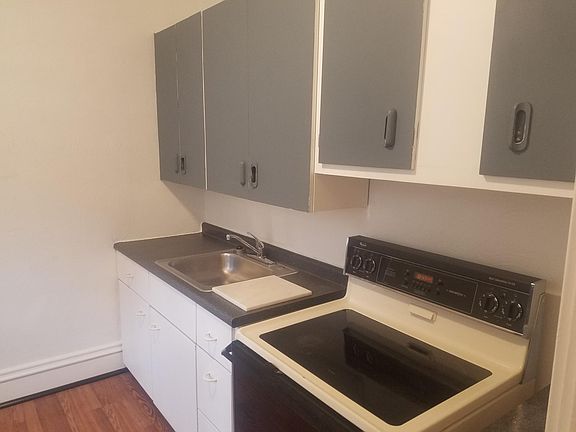 4th image of 425 N Main St #1A