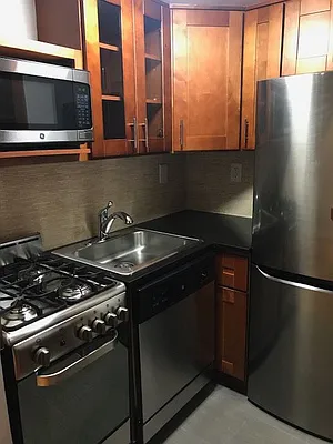 Rented by JSG Realty Corp | media 34