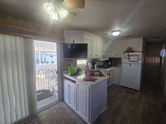 5th image of 609 Highway 466 #305