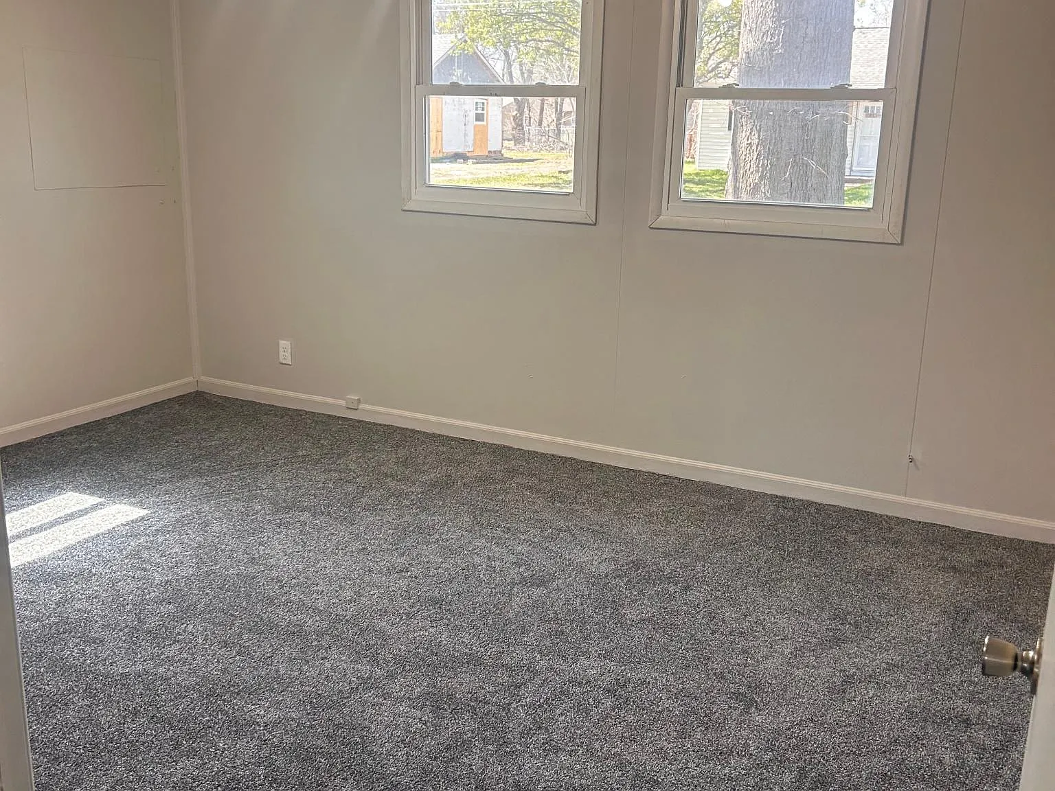 2142 Pine St — Photo 3