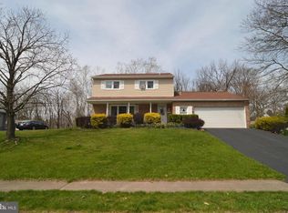 739 Rosewood Dr, Douglassville, PA 19518