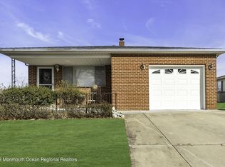 18 Eldorado St, Toms River, NJ 08757