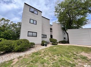 7255 N Lakeside Ct #28, Peoria, IL 61614