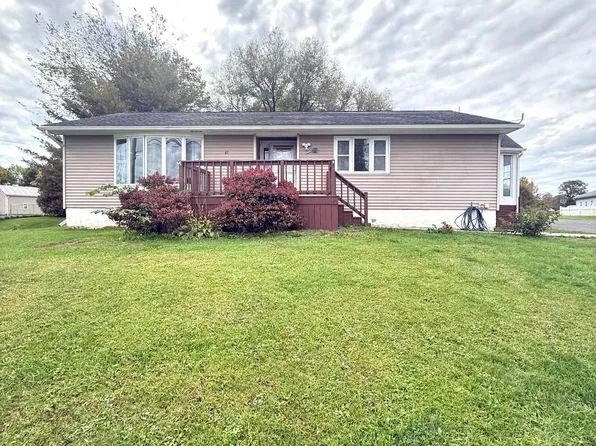 67 Dubois Rd, Champlain, NY 12919