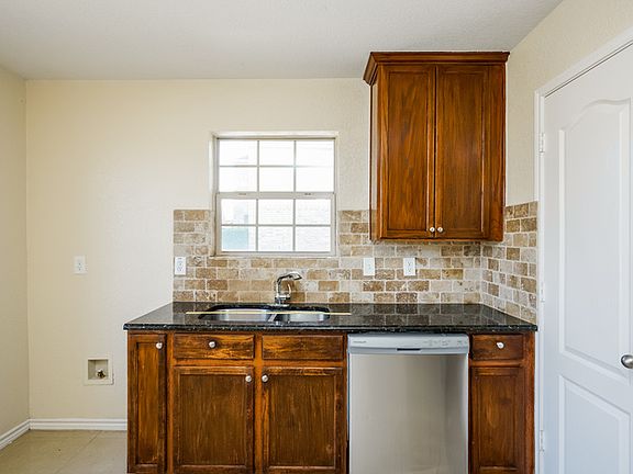 4th image of 5525 Venera Ct