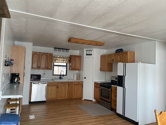 4th image of 518 E Spruce St