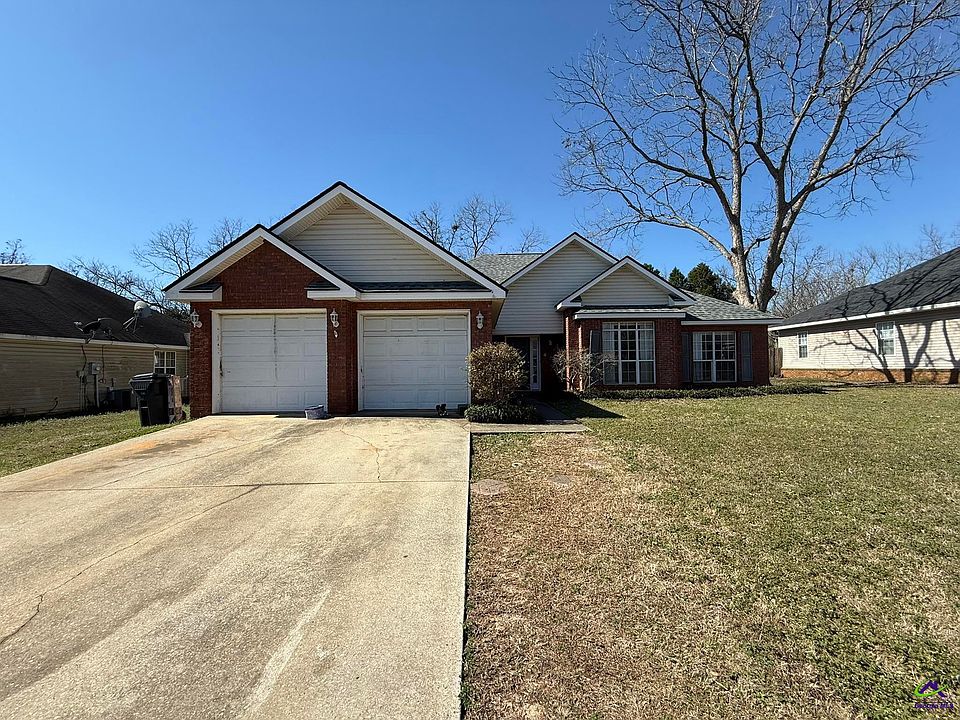 1st image of 409 Tucker Pl