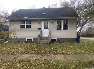240 3rd Ave W, Canora, SK S0A0L0